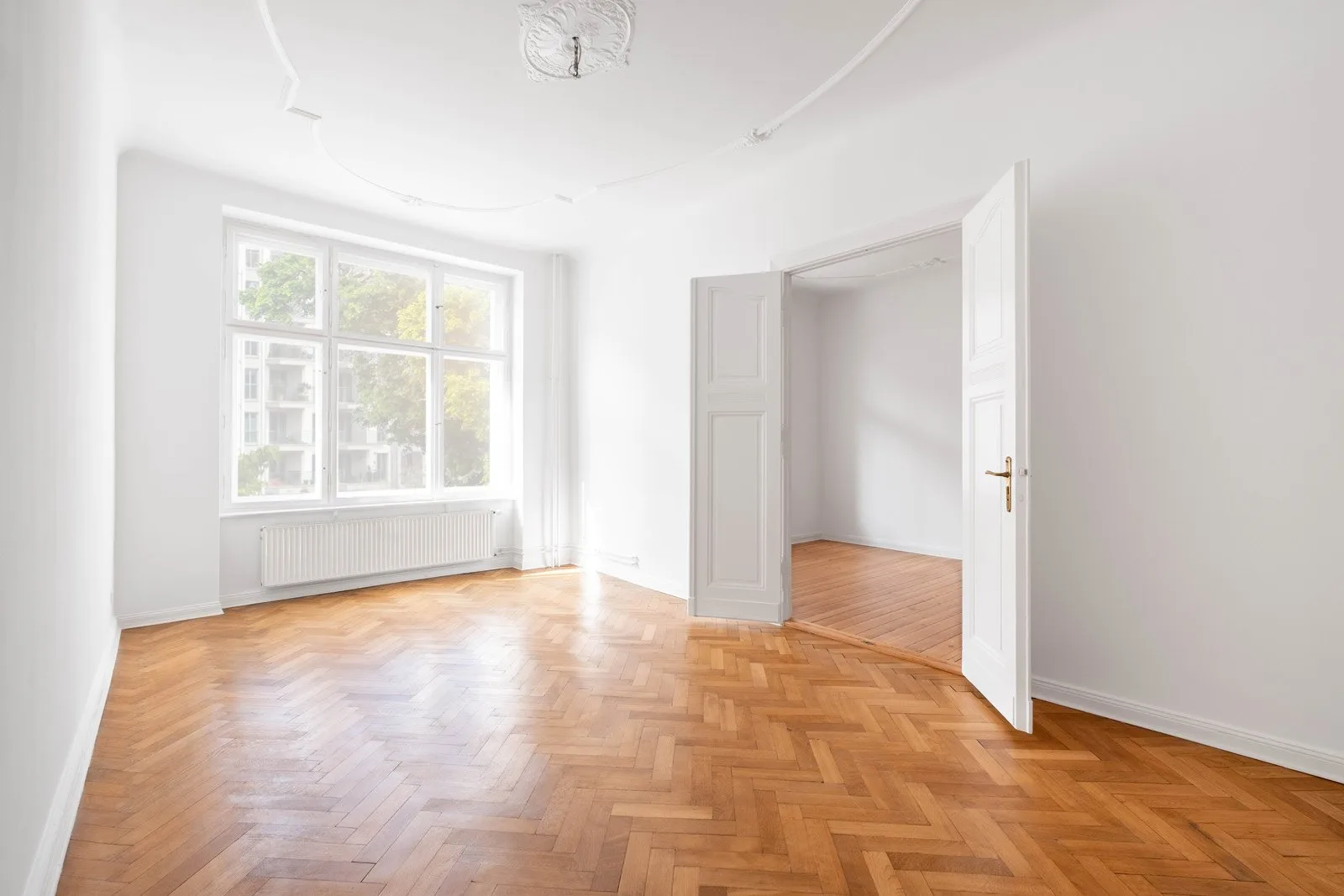Wohnung verkaufen in Koblenz – Altbauwohnung mit Fischgrätparkett und Stuck